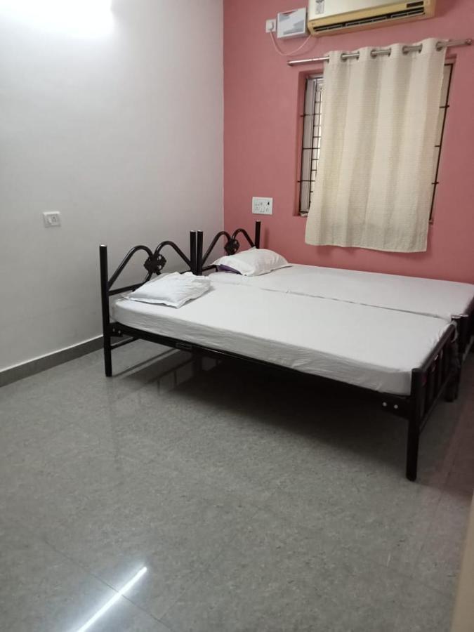 Allamanda Abode Aparthotel Chennai Esterno foto