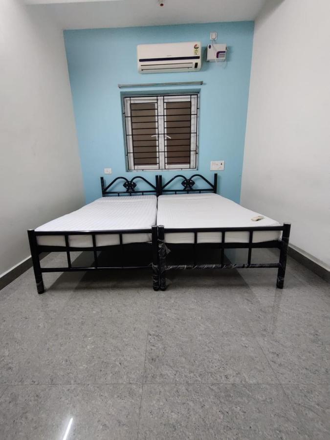 Allamanda Abode Aparthotel Chennai Esterno foto