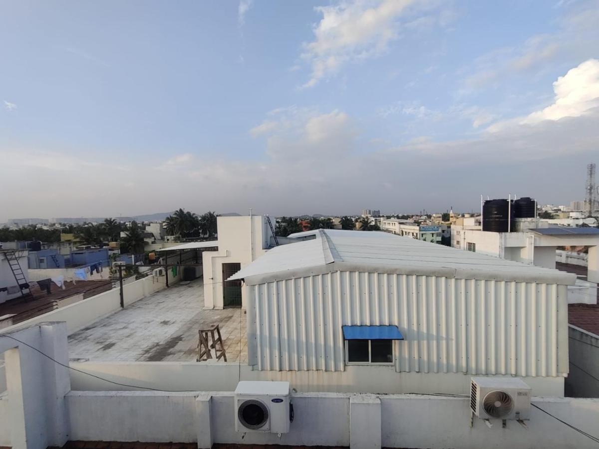 Allamanda Abode Aparthotel Chennai Esterno foto
