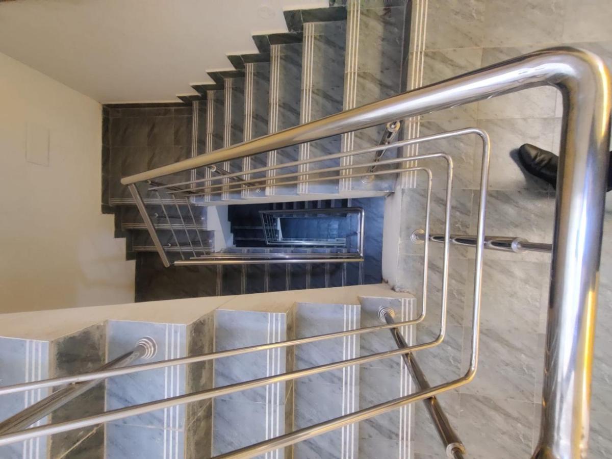 Allamanda Abode Aparthotel Chennai Esterno foto