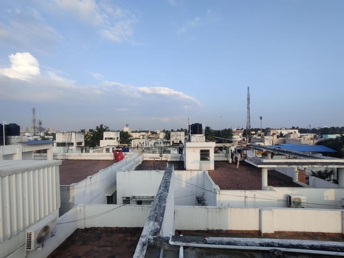 Allamanda Abode Aparthotel Chennai Esterno foto
